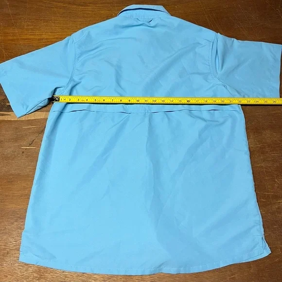 Realtree Fishing Shirt - Light Weight - Light Stain On Front - Blue - Size Med - Picture 4 of 5